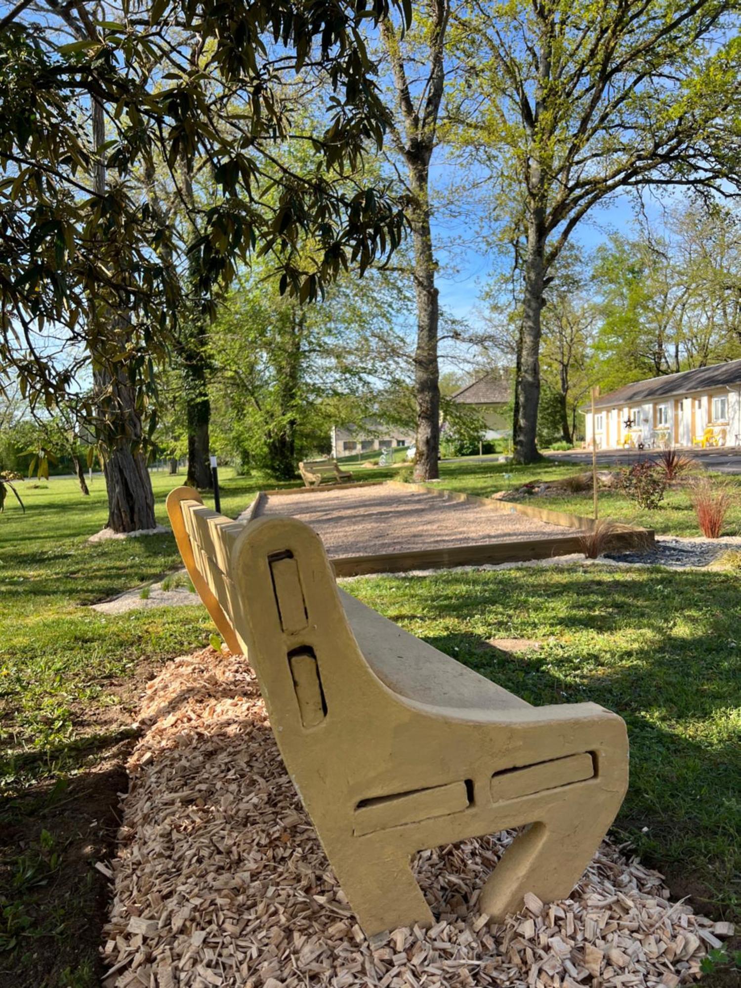Motel Les Broussailles Mesves-sur-Loire Exterior foto