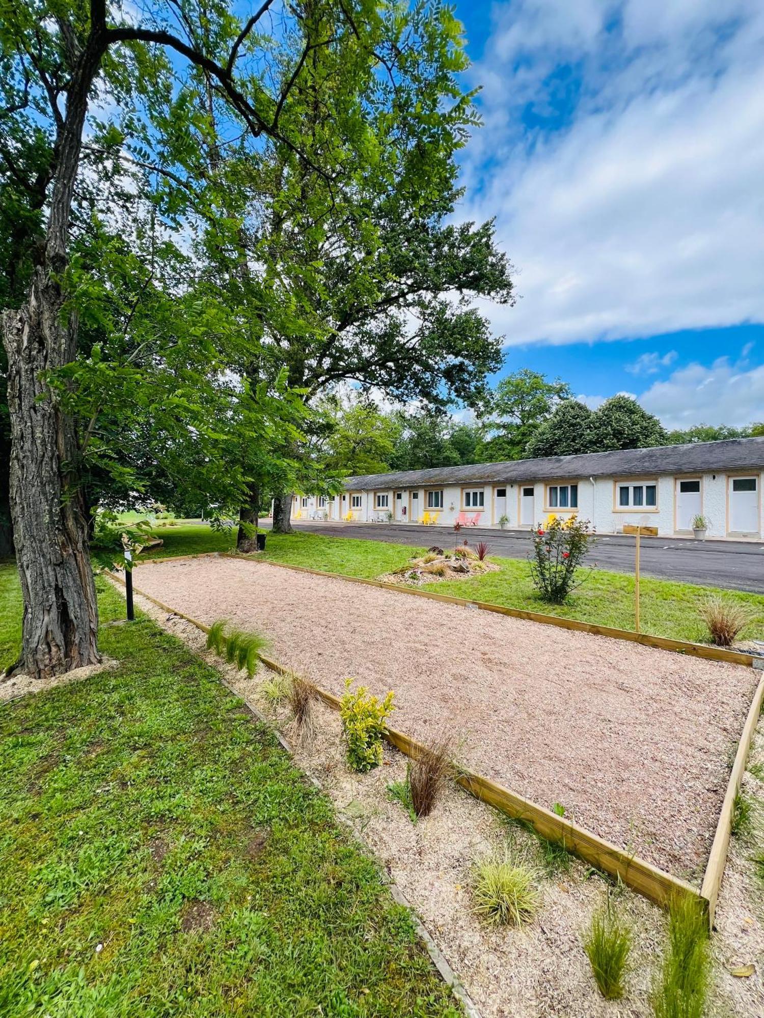 Motel Les Broussailles Mesves-sur-Loire Exterior foto